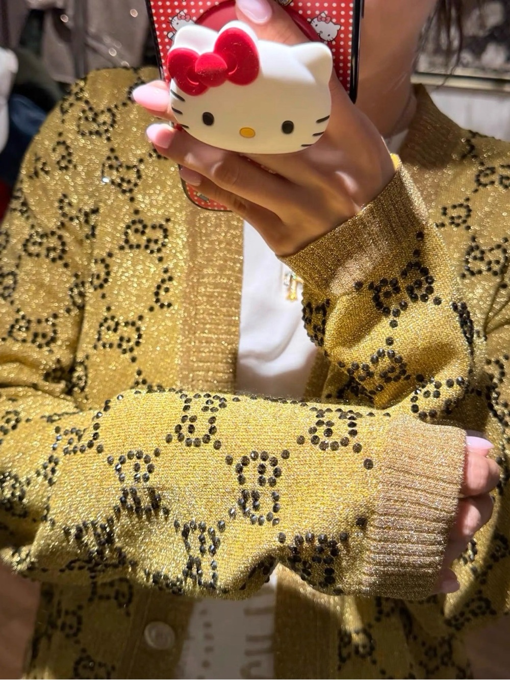 Gucci Yellow and Black GG Jacquard V-Neck Cardigan - Picture 7 of 7